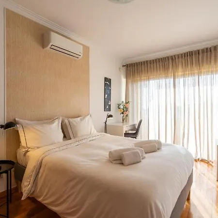 Kubata Hill Gæstehus Parede